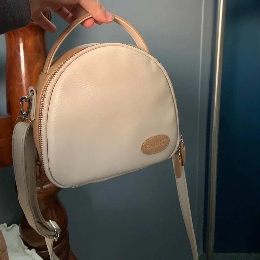 purse - Picture 1 of 4
